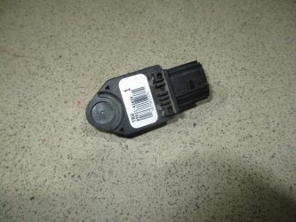 Датчик AIR BAG Toyota Corolla E120
