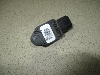Датчик AIR BAG Toyota Corolla E120