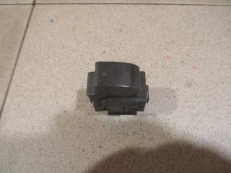Кнопка стеклоподъемника Toyota Corolla E120