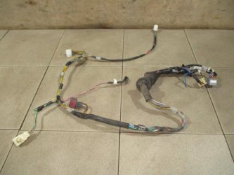 Проводка двери Toyota Corolla E120