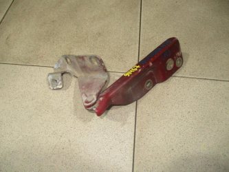 Петля капота правая Nissan Almera N16