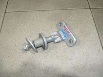 Петля двери багажника верхняя Land Rover Discovery 3 L319