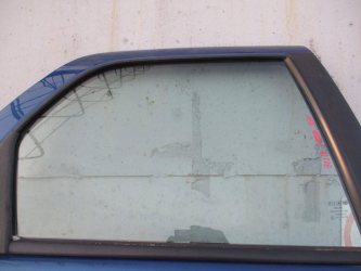 Стекло двери задней правой Fiat Albea 178