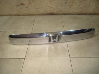 Накладка двери багажника Honda Pilot 2 YF