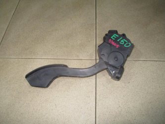 Педаль газа Toyota Corolla E150