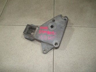 Кронштейн двигателя правый Renault Symbol 1