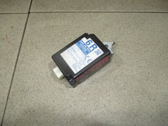 Блок электронный Toyota Corolla E150