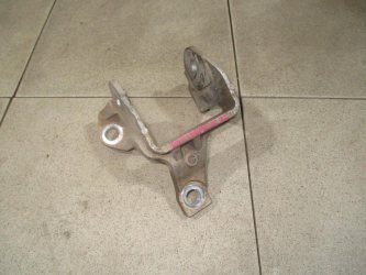 Кронштейн опоры двигателя Mitsubishi Outlander 2 CW