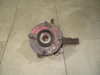 Кулак поворотный передний правый Nissan Almera N16