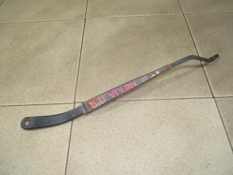 Поводок стеклоочистителя передний правый Daewoo Nexia N150