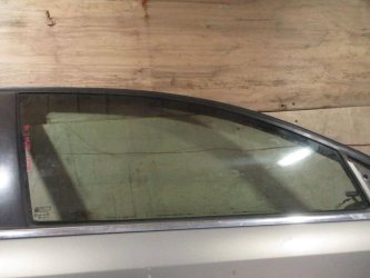 Стекло двери передней правой Opel Vectra C