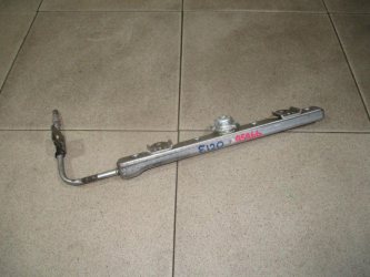 Рейка топливная Toyota Corolla E120