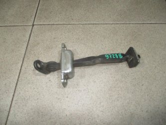 Ограничитель двери Hyundai Tucson 1 JM