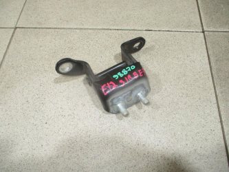 Петля двери задней правой верхняя Toyota Corolla E120