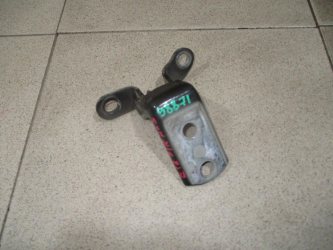 Петля двери задней правой нижняя Toyota Corolla E120