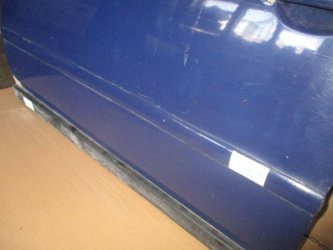 Молдинг передней левой двери Volkswagen Passat B5