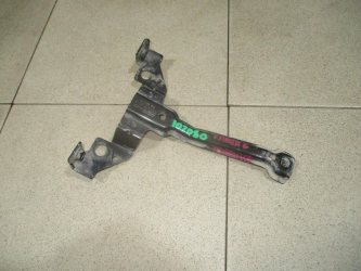 Кронштейн замка капота Ford Fiesta 6