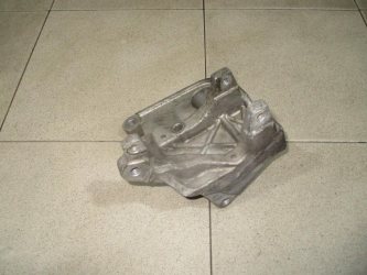 Кронштейн кондиционера Mitsubishi Pajero 2 V20, V30, V40