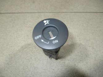 Выключатель Nissan Juke F15