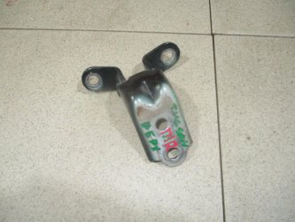 Петля двери передней правой верхняя Hyundai Tucson 1 JM