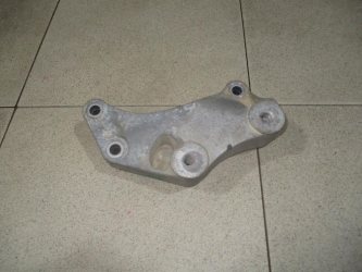 Кронштейн КПП Opel Corsa D