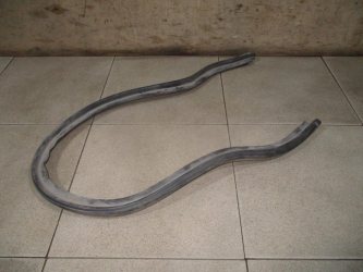 Уплотнитель капота Volkswagen Polo 5