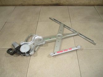 Стеклоподъемник передний правый Toyota Corolla E150