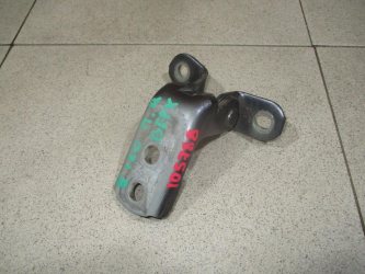 Петля двери передней правой верхняя Toyota Corolla E150