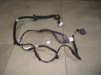 Проводка двери Nissan X-Trail T31