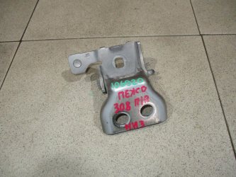 Петля двери передней правой нижняя Peugeot 308 T7