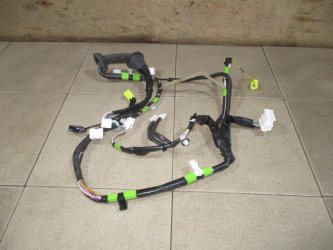 Проводка двери Toyota RAV4 A40