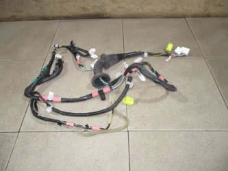 Проводка двери Toyota RAV4 A40