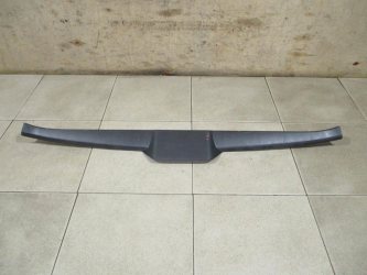 Обшивка двери багажника Toyota Corolla E120