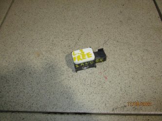 Датчик AIR BAG Land Rover Freelander 2 L359