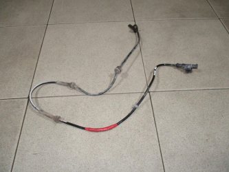 Датчик ABS передний Nissan Tiida C11