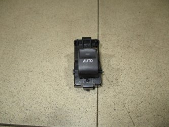 Кнопка стеклоподъемника Toyota Camry XV40