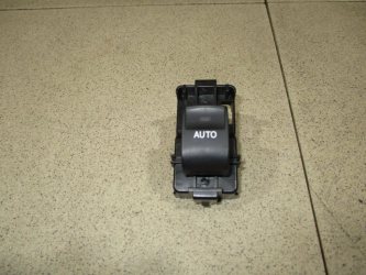 Кнопка стеклоподъемника Toyota Camry XV40