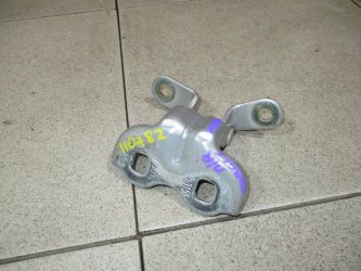 Петля двери задней правой верхняя Chevrolet Cobalt T250