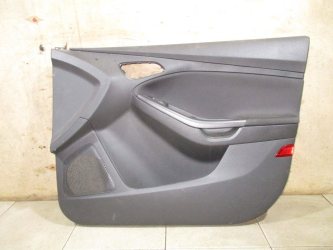 Обшивка двери передней правой Ford Focus 3
