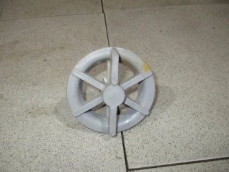 Болт крепления запасного колеса Toyota Camry XV40
