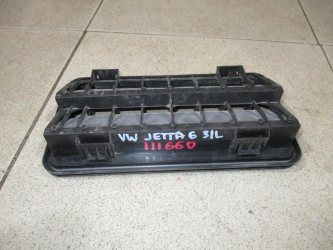 Решетка вентиляционная Volkswagen Jetta A6