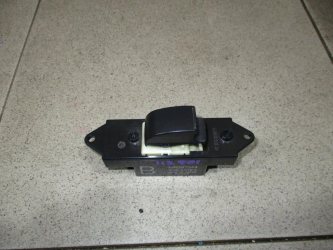 Кнопка стеклоподъемника Mitsubishi ASX