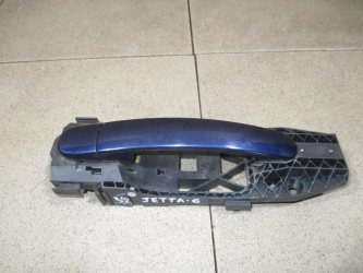 Ручка двери задней наружная правая Volkswagen Jetta A6