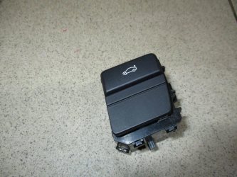 Кнопка открывания багажника BMW 5-Series E60, E61