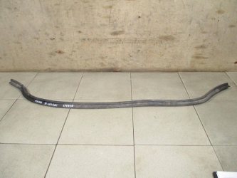 Уплотнитель капота Volkswagen Jetta A6
