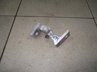 Петля двери Volkswagen Jetta A6