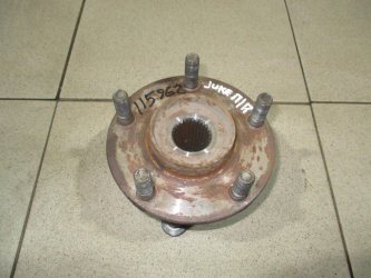 Ступица передняя Nissan Juke F15