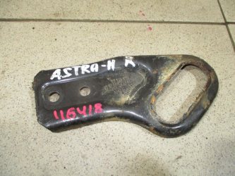 Кронштейн радиатора Opel Astra H