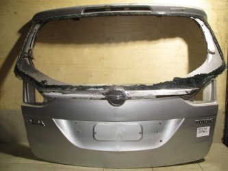 Дверь багажника Opel Zafira C