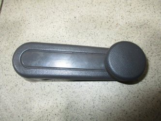 Ручка стеклоподъемника Toyota Corolla E150